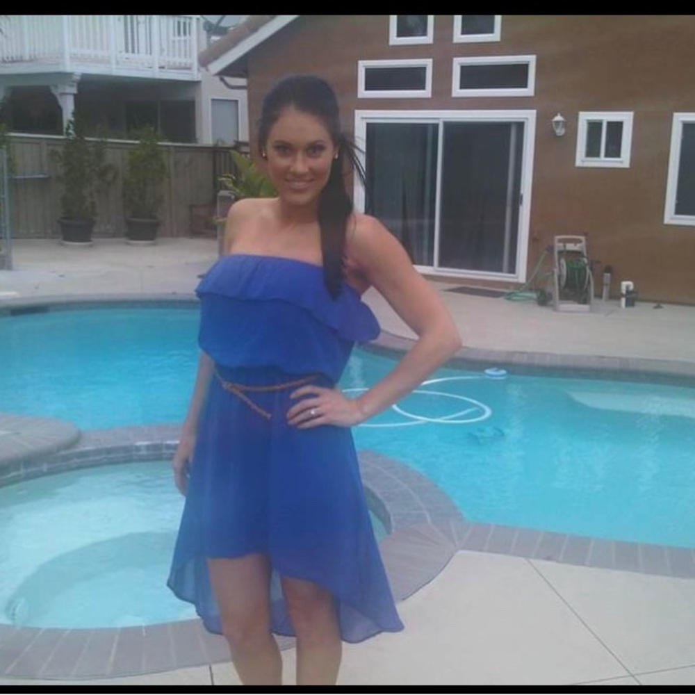 Adorable flattering hi low mini dress